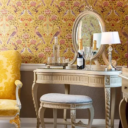 House Casa de hóspedes 5*